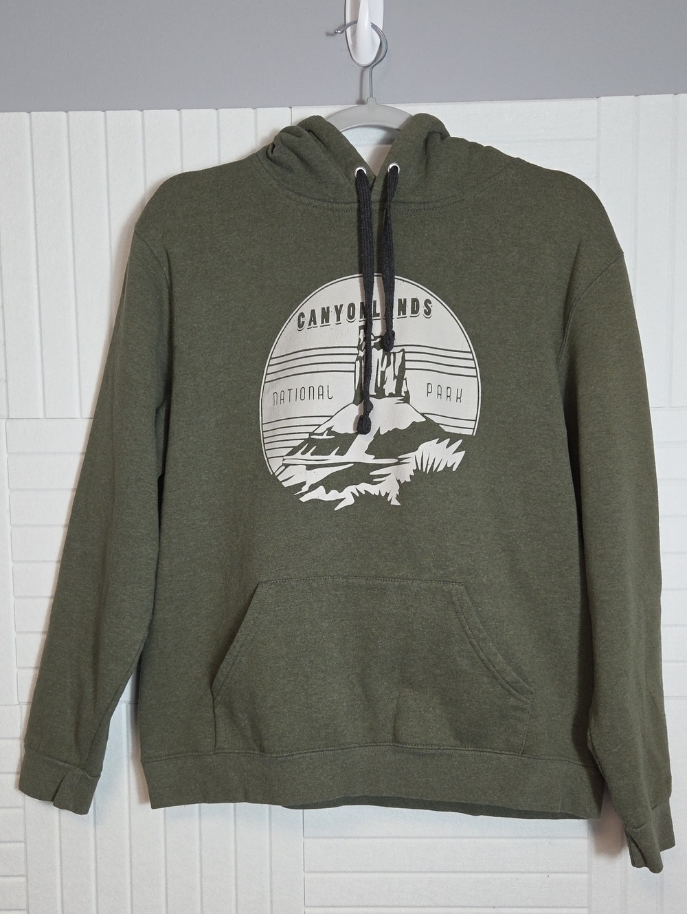 Lone Rock Clothing Canyonlands National Park Olive Green Hoodie Size L
